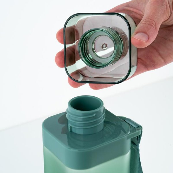 Пляшечка для води квадратна Kite K24-1210-2, 700мл, зелена