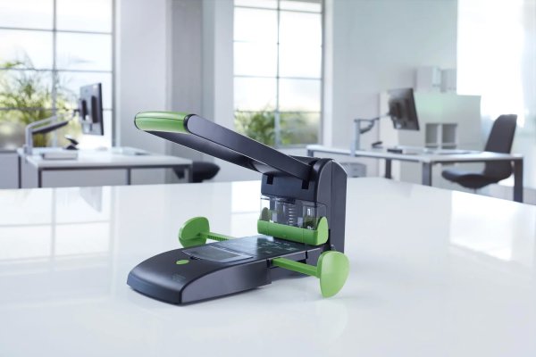 Діркопробивач потужний NOVUS B2200 re+new, 200арк