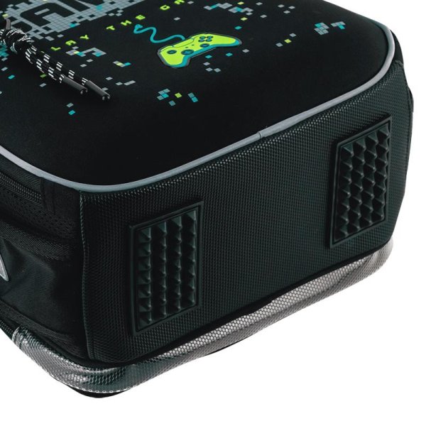 Рюкзак шкільний каркасний Kite Education Play the Game K26-555S-9